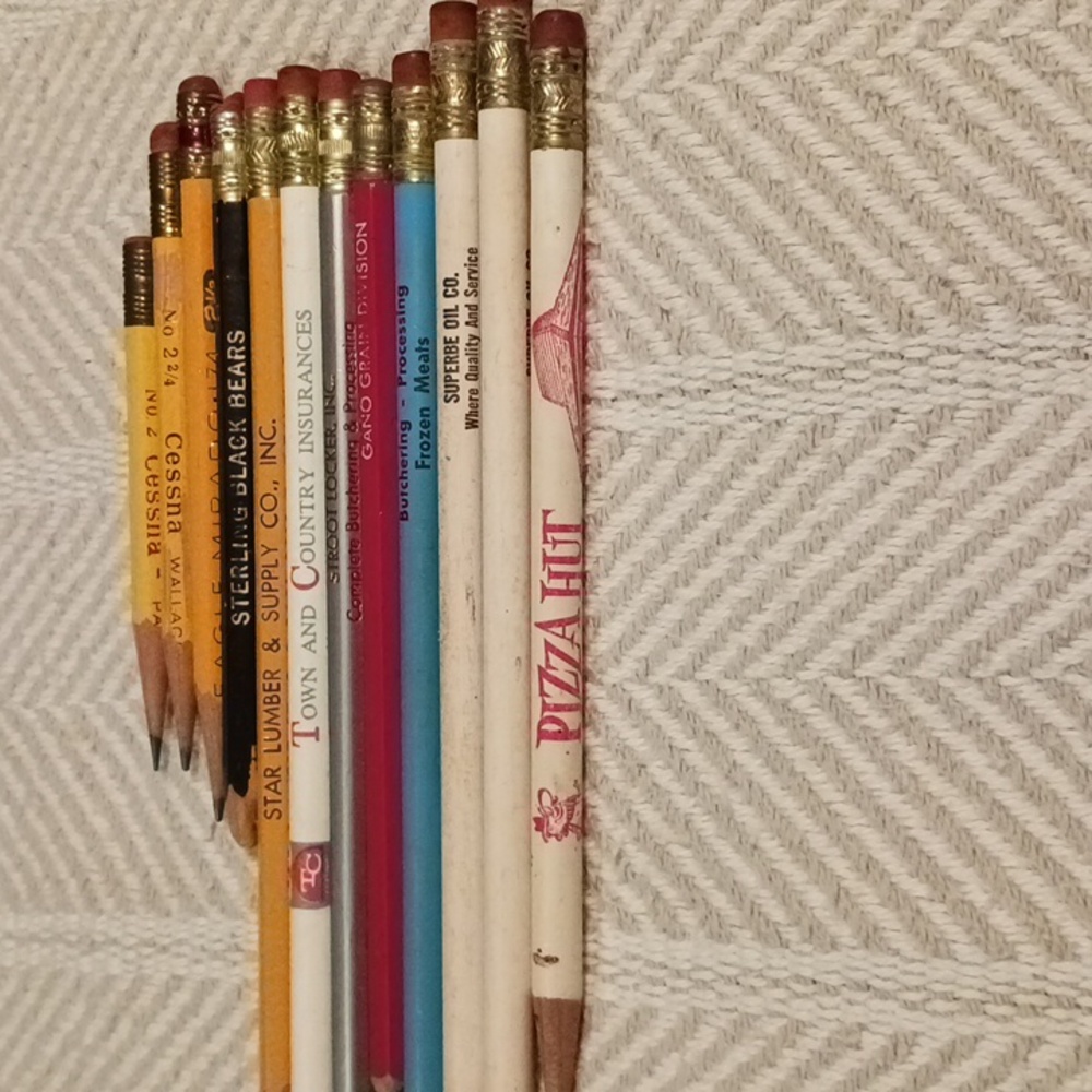 Colorful Assorted Pencils Set - Picture 4 of 4